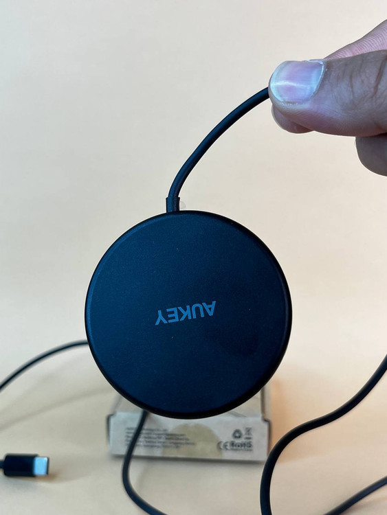 شارژر وایرلس آیفون